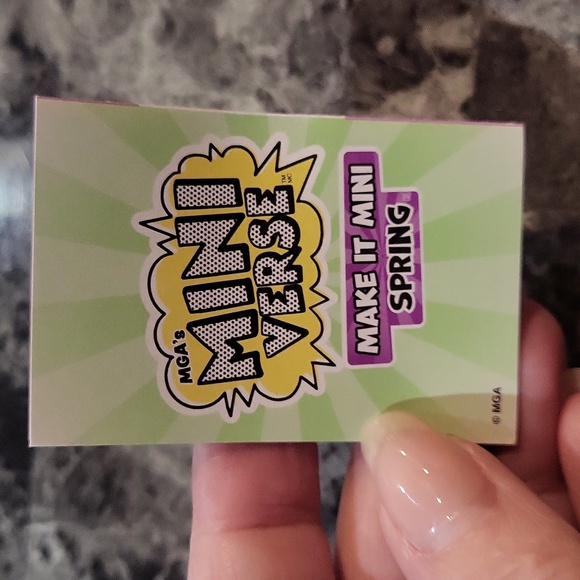 Miniverse Make It Mini Spring Bunny Cake - Picture 3 of 5